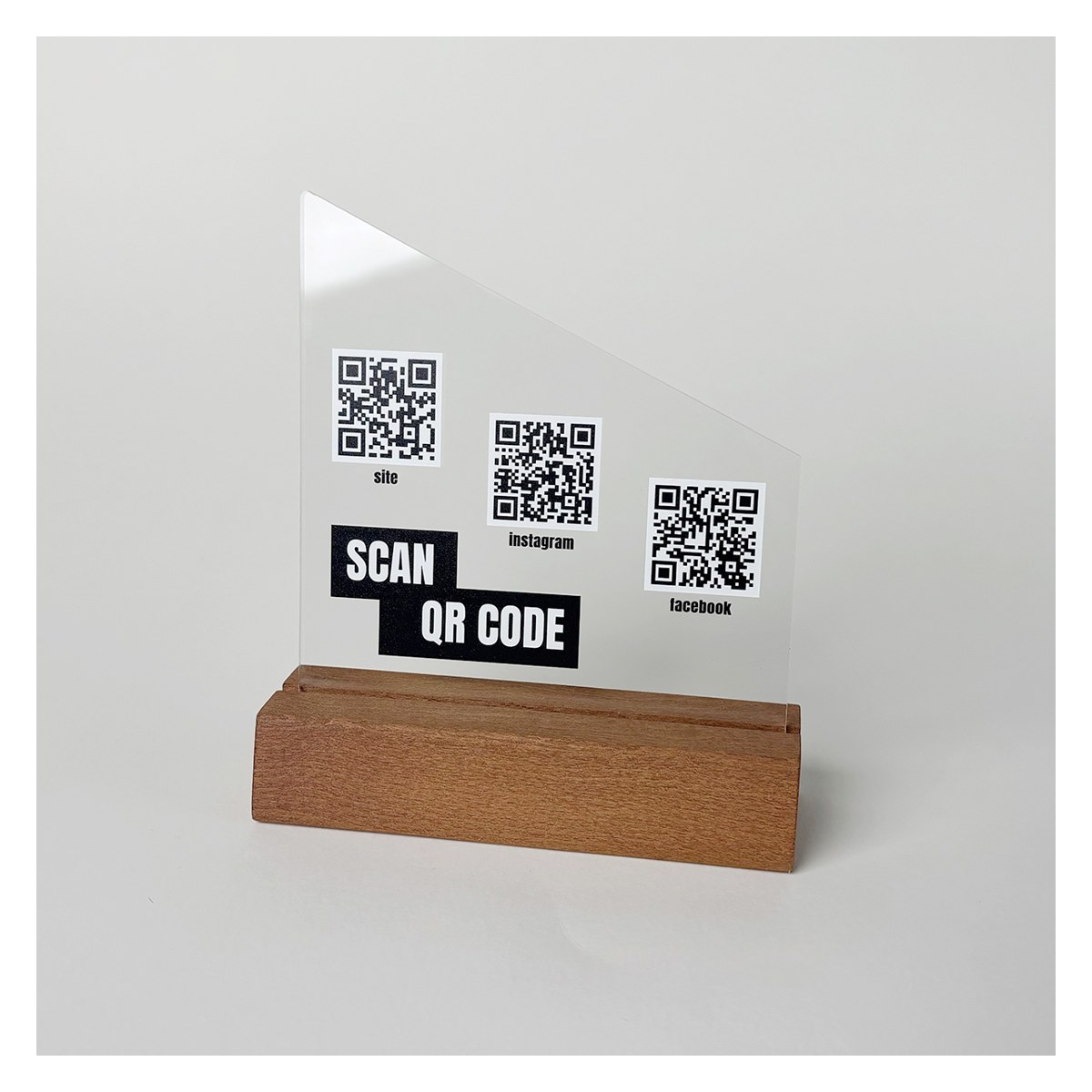 Suport QR Tab Triunghi cu bază din lemn Suport QR Tab Triunghi cu bază din lemn